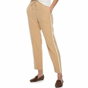 Women’s Nine West tie front tapered soft pants.